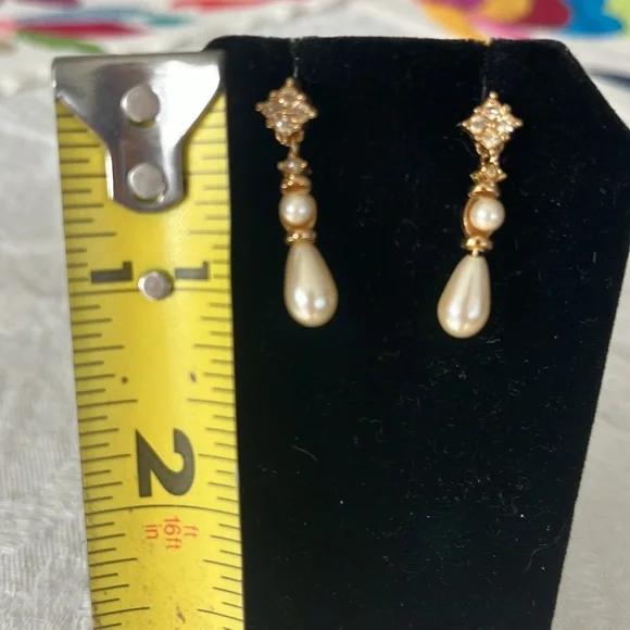 Vintage Gold Pearl & Diamond Dangle Earrings - Picture 3 of 5
